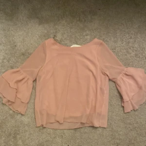 Blus  - Jätte fin blus i rosa 