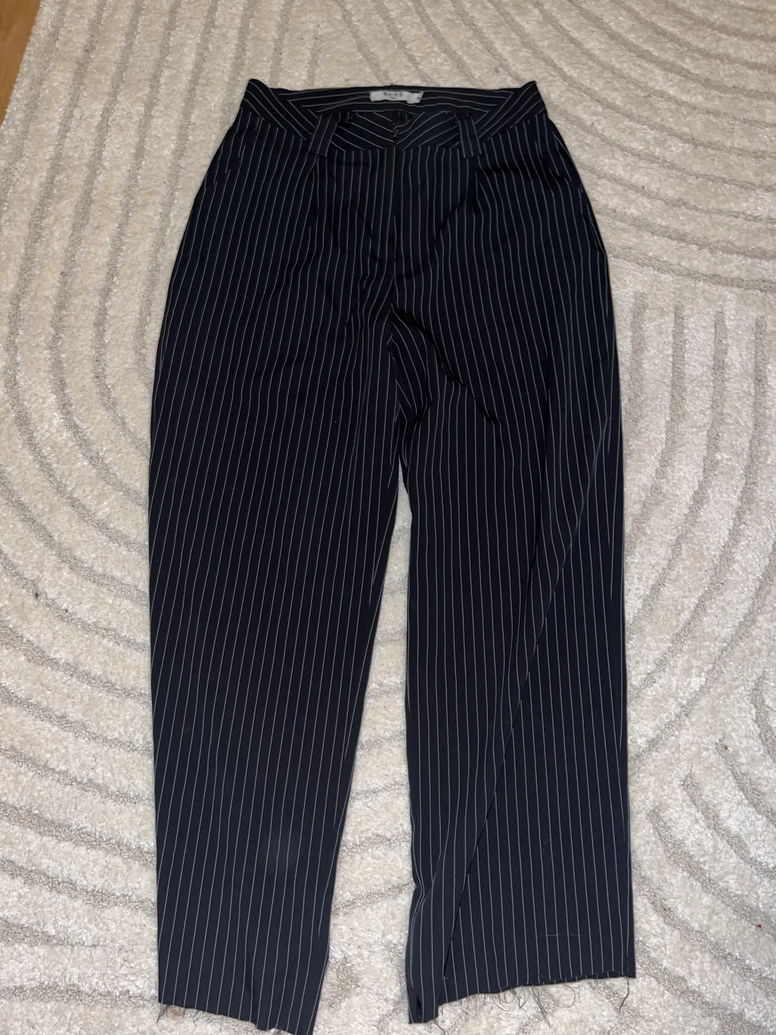 Blåvit randiga byxor 