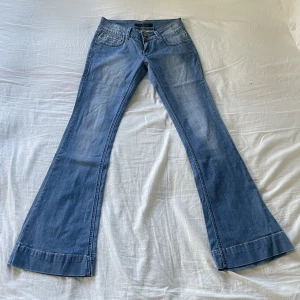 lågmidjade jeans - använd köp nu! midja:78 innerben:79,5