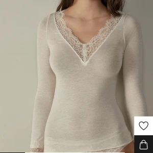 Intimissimi tröja - Säljer min vita intimissimi tröja stl s, kom priv vid intresse💕