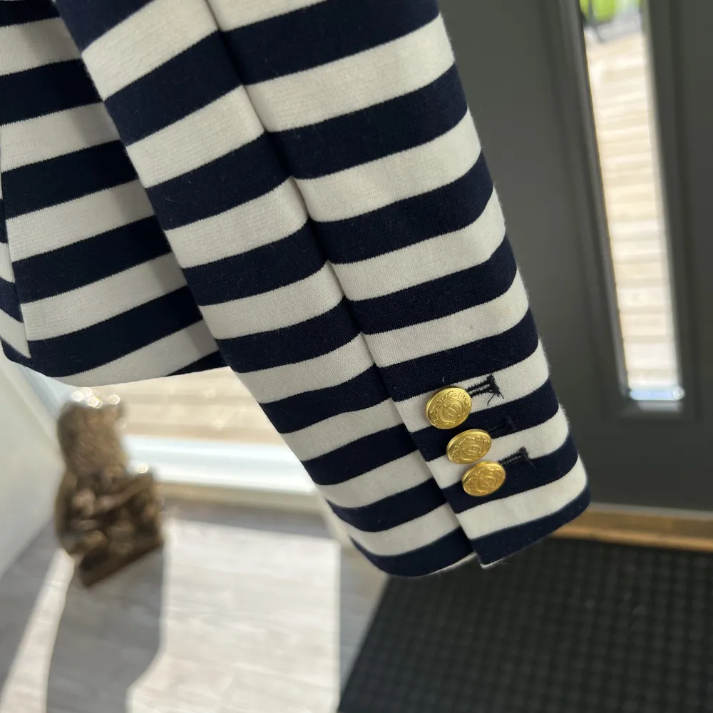 Sjömanskavaj aldrig använd . Puvut & Bleiserit.