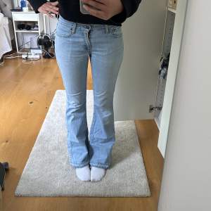 Säljer mina fina Levis jeans 