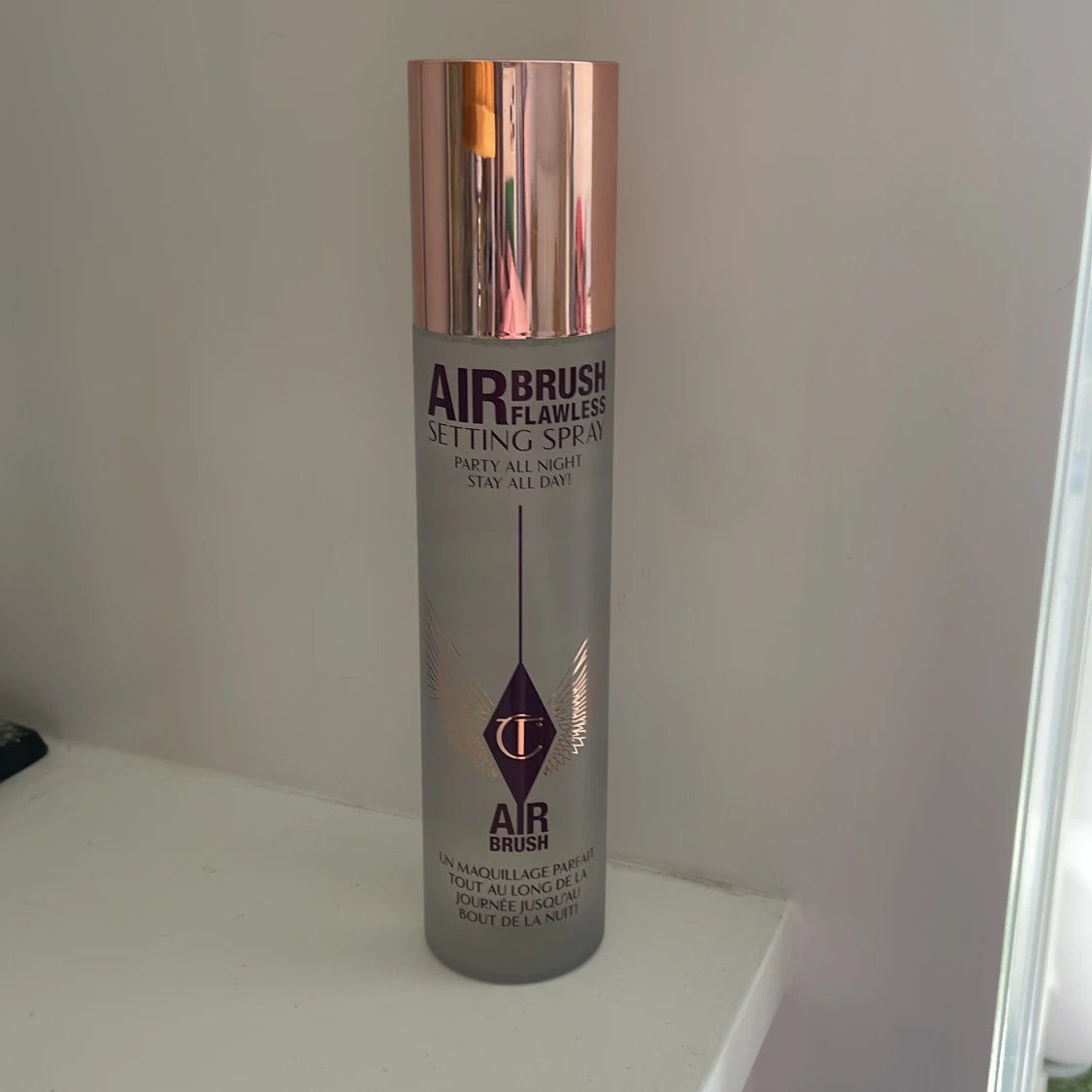 Charlotte tillbury airbrush flawless setting spray