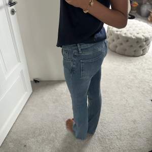 Lågmidjade jeans från Zara💙🩵(stretchiga)