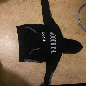 Hoodrich hoodie  - Helt ny hoodrich hoodie, vill bli av med den snabbt kan även bytas. Den är i L