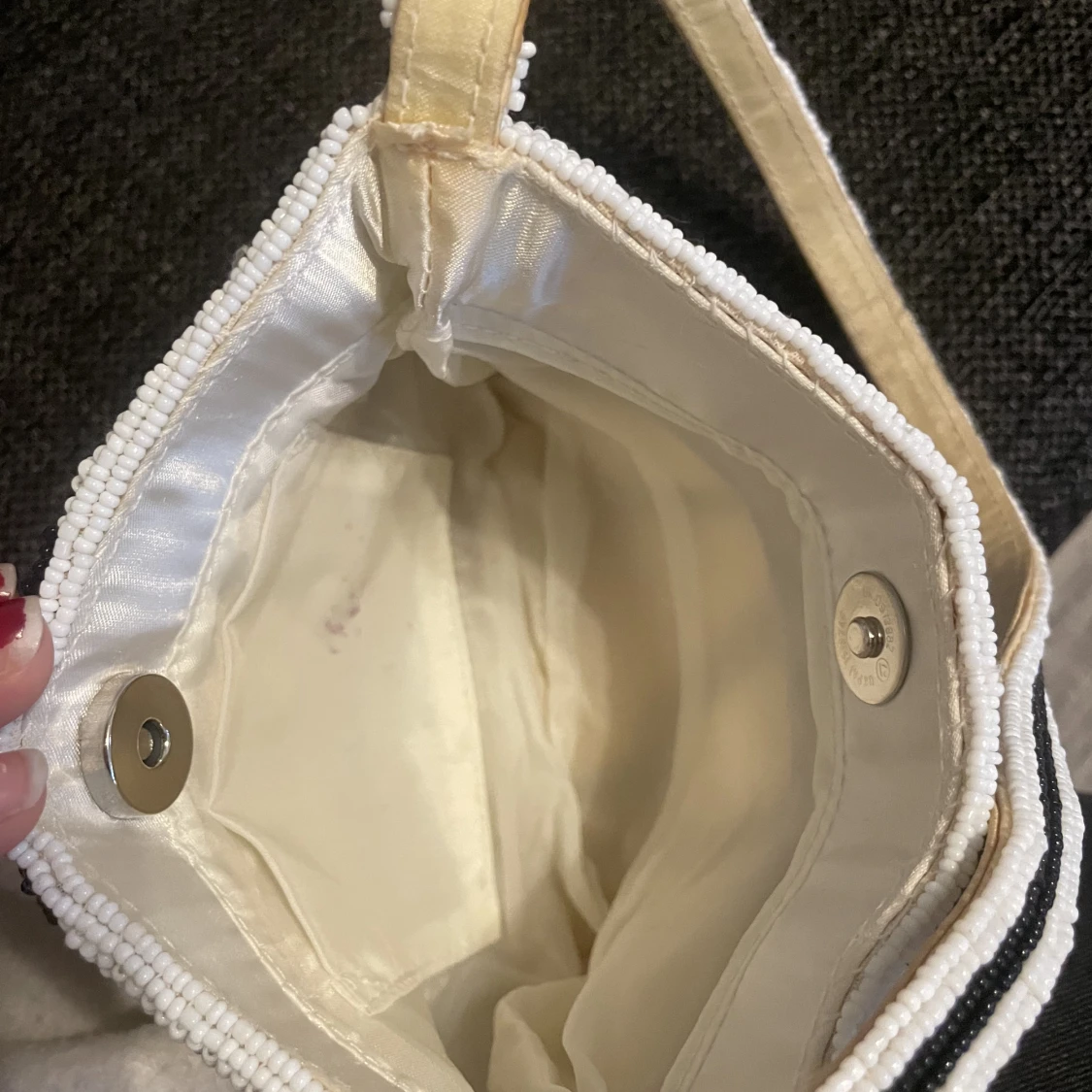 pärlig zebra axelväska - 90