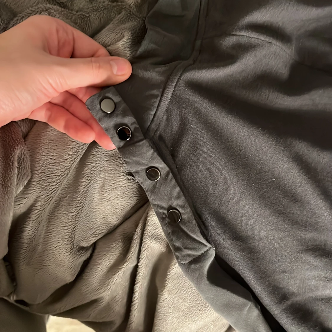 Cool tröja med detaljer vid kragen - 91