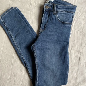 Jeans - Använda 1gång.