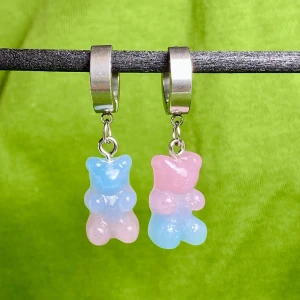 NY Gummibjörn 🐻godis HOOP ÖRHÄNGE - Akryl & rostfritt stål hoop  pris för ett par