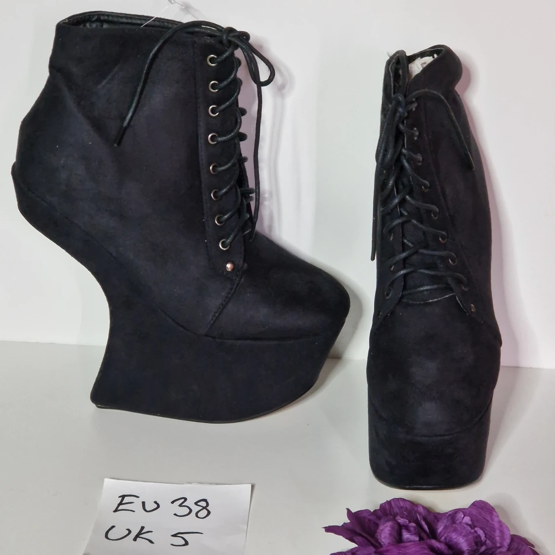 Heel-less boots i mockaimitation strl 38