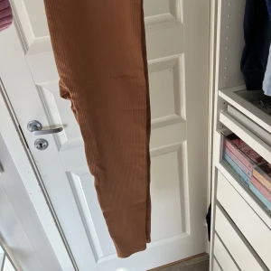 Träningstights  - Snygga träningstights, säljer då jag har andra jag gillar mer. Men de sitter väldigt bra och är väldigt snygga 