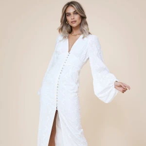 Adoore Positano klänning stl 36 - Säljer en ny adoore klänning. Använd en gång men som ny.