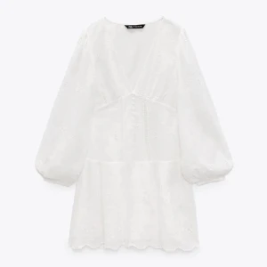 Zara kläning - Kommer inte till användning. Tryck gärna på köp nu. 