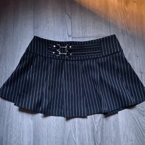 Kjol - Storlek S, ordinarie pris 119 säljer för 90 