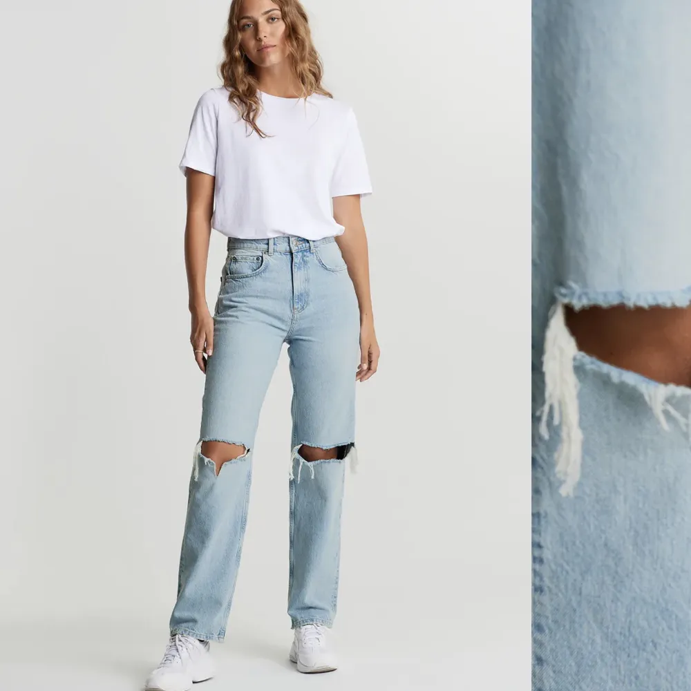 Liknar dessa jeans men från pull & bear.❤️. Jeans & Byxor.