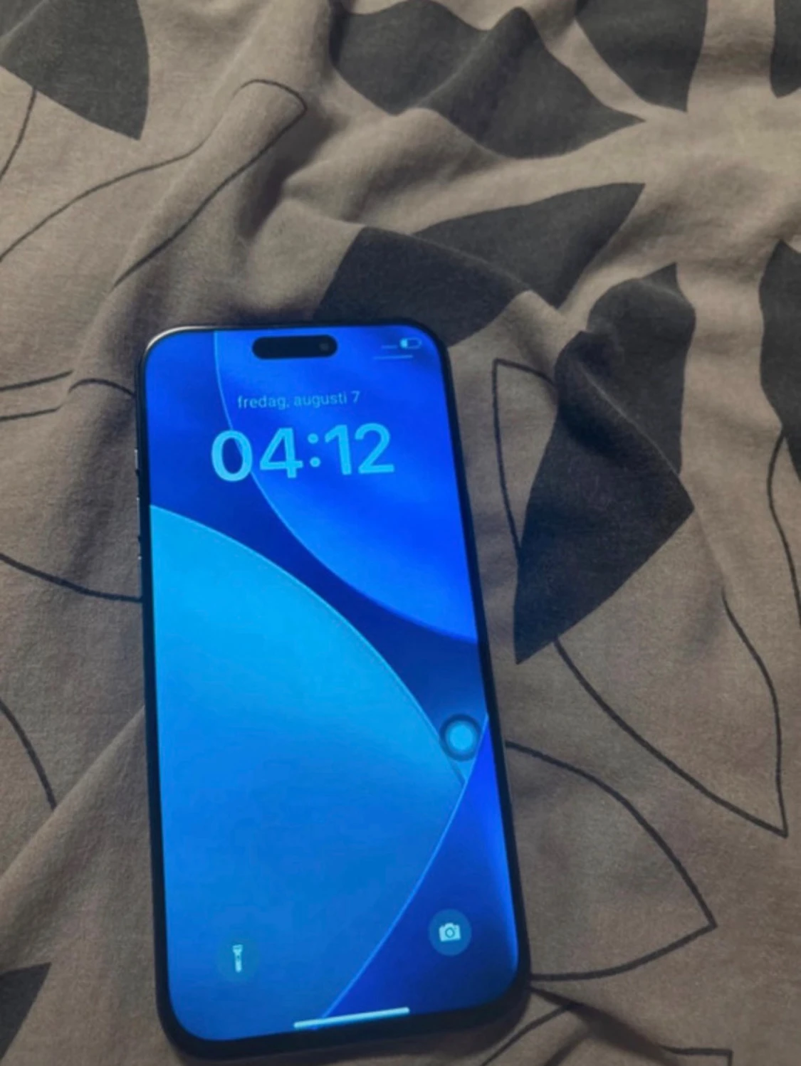Iphone 17 PRO max  - 5