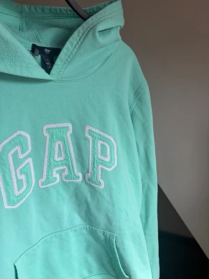  hoodie från GAP - Snygg  hoodie från GAP, så cool💙