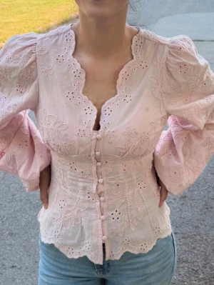rosa blus  - Storlek Xs