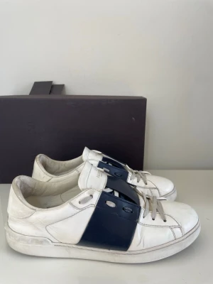 Valentino Open Skor  - Säljer nu dessa Valentino Open Skor, skriv för fler bilder/frågor🙌🏼  