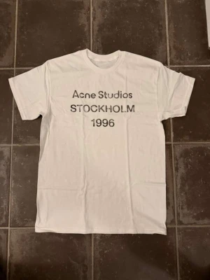 Vit T-shirt  - Vit T-shirt 