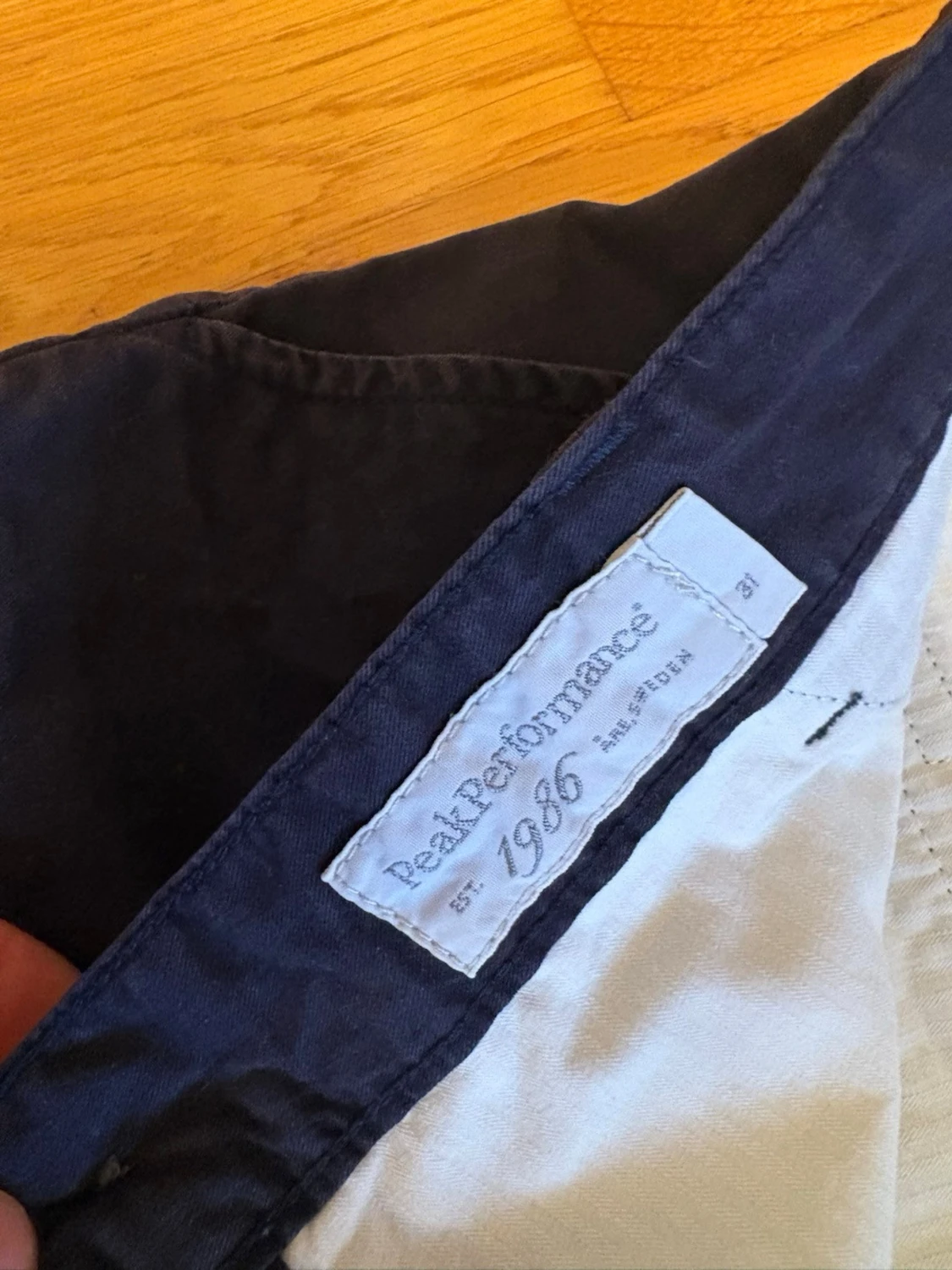 Mörkblå bomullsshorts med fickor - 2