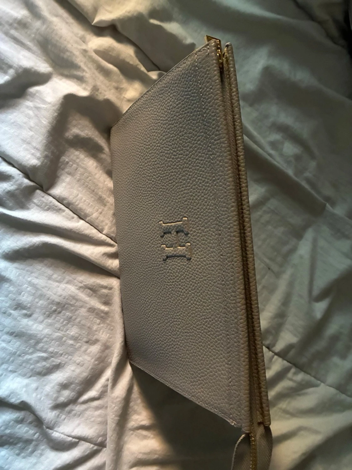 Beige kuvertväska i skinn - 2