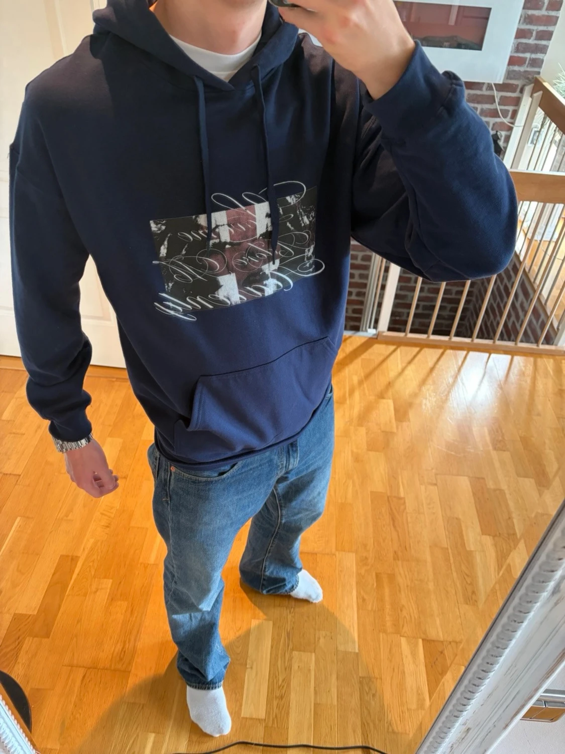 Mörkblå hoodie  - 1