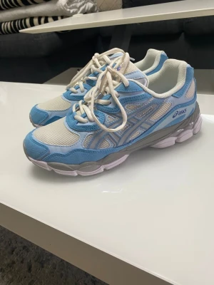 Asics nyc gel - Dessa skor är helt nya men de saknar bara originala lådan.