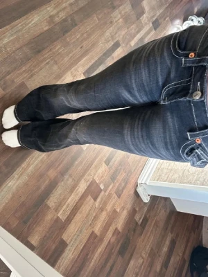 True religion jeans - Helt nytt skick, använd en gång innan, inga defekter. Pris kan diskuteras 