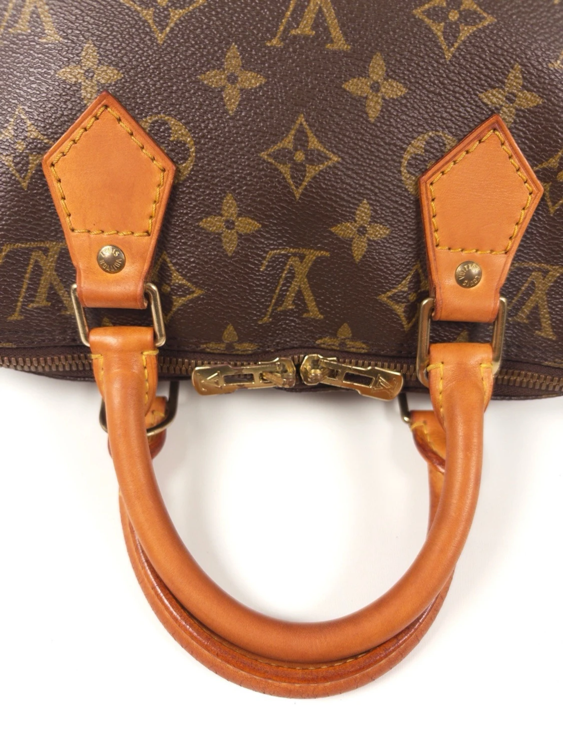 Louis Vuitton Alma Monogram - 4