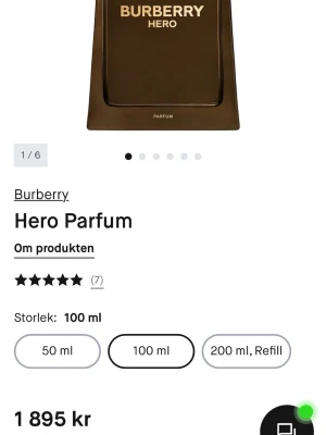 Burberry Hero Parfum 100 ml - Burberry Hero Parfum är en elegant parfym i en stilren, mörkbrun flaska med guldtext. Flaskan har en modern, kantig design och rymmer 100 ml. Perfekt för dig som gillar exklusiva och lyxiga dofter. bara testad 
