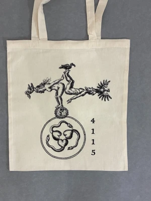 Hermetiskt bröllop tote  - Tänker inte förklara motivet säger allt . Kommer med extra medskick 