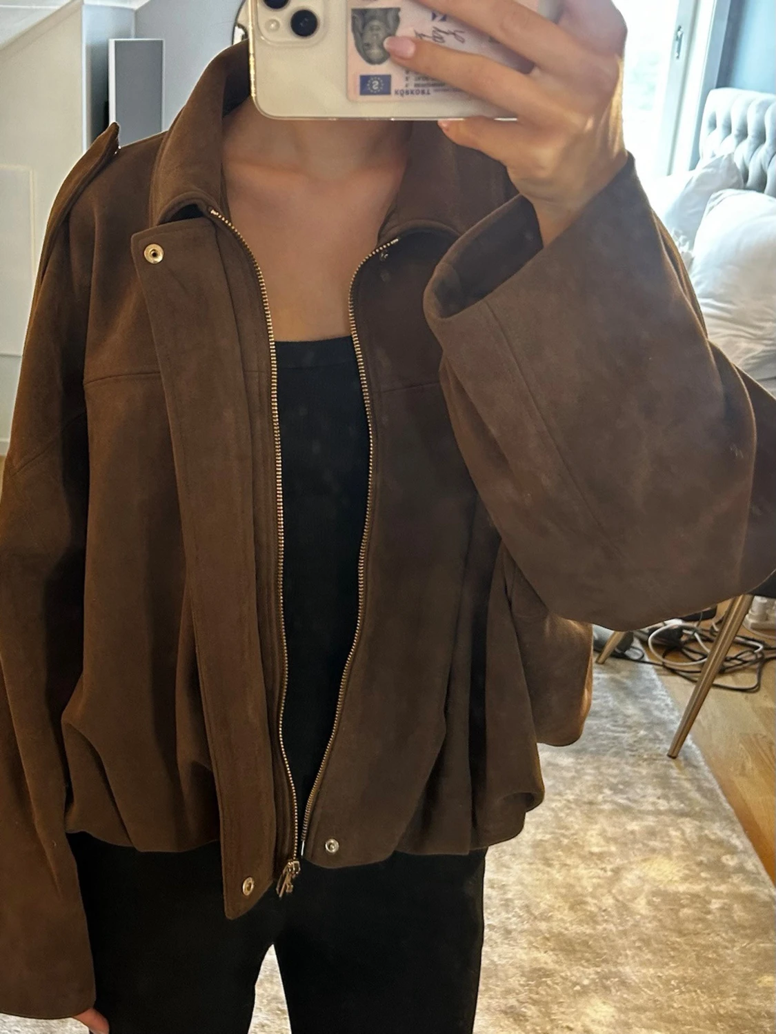 Brun mockajacka med dragkedja