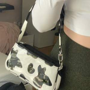 ko print väska  - säljer denna, då jag inte fått någon användning av den. använd en gång. :) priset kan diskuteras. 💕🌈