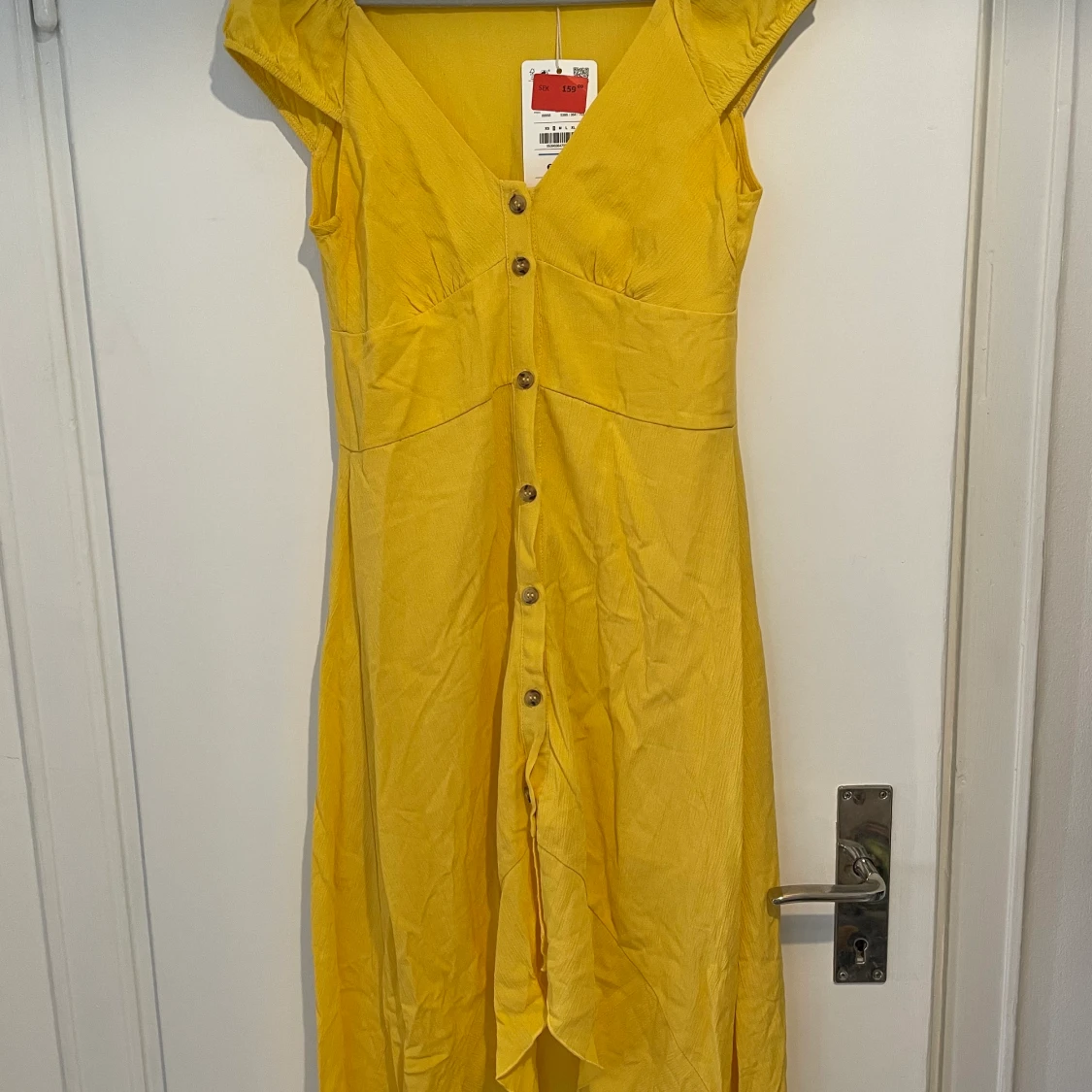 Aldrig använd gul sommarklänning - 90