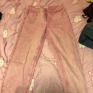 Bershka Jeans - Mom jeans,acid wash tror ja typen kallas