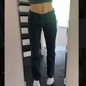 Lågmidjade jeans - Snygga och långa lågmidjade jeans👌🏼👌🏼jag är 172 cm