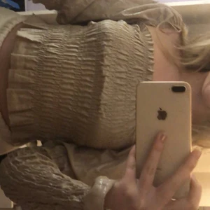 Fin blus - Aldrig använd prislapp finns kvar!