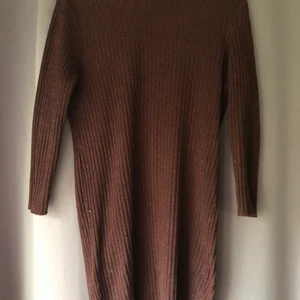 Lång klänning/tröja  - Längre klänning/tröja i bomull/stickat 