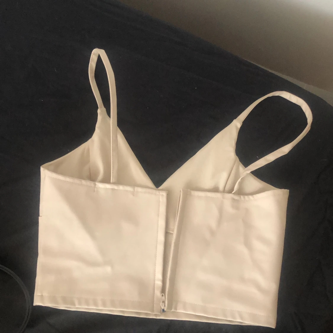 Bikbok beige skinn-top storlek Small - 91