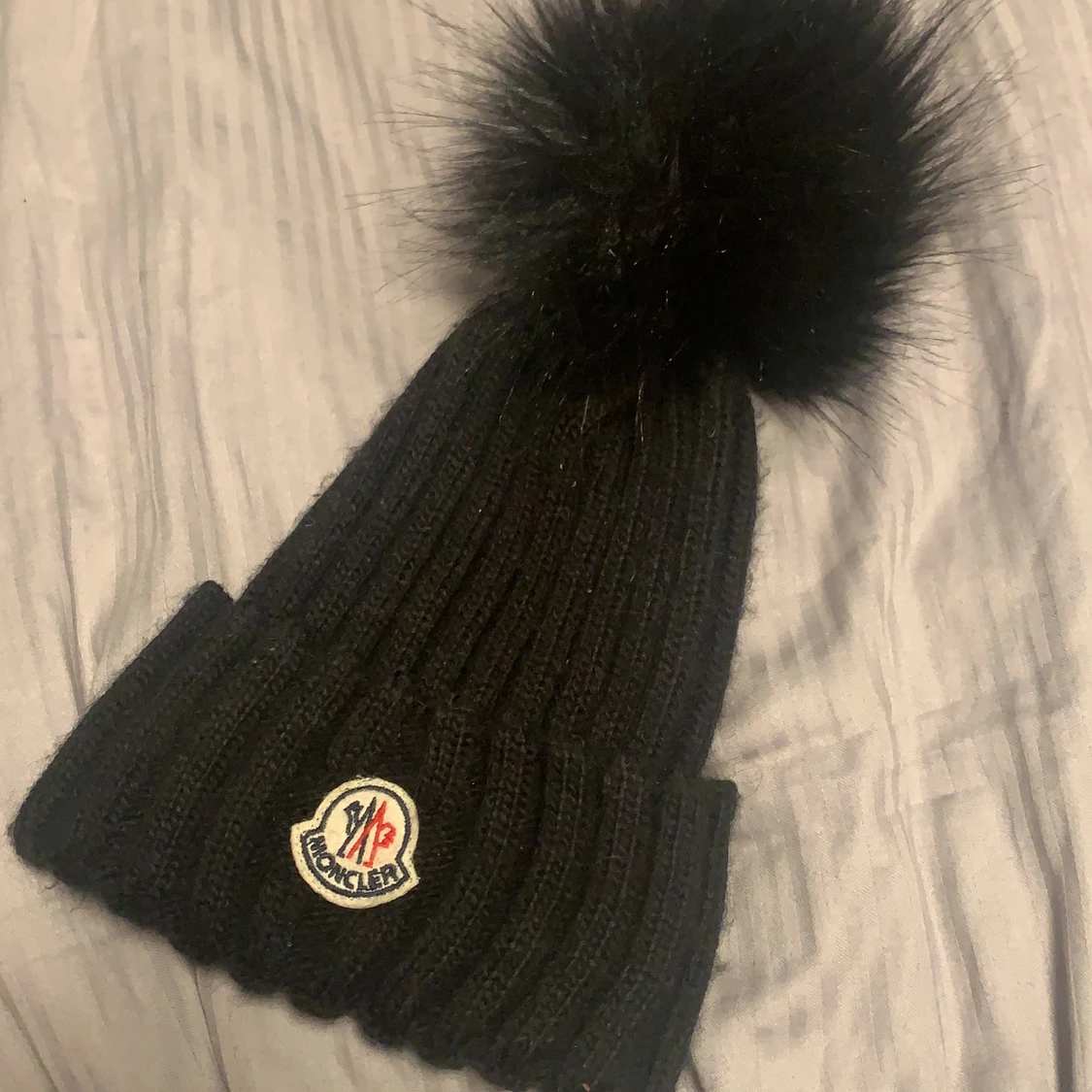 Moncler mössa