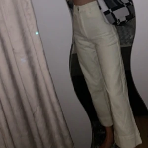 Vita vida jeans  - Vita jeans i storlek 32