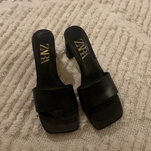 Klackskor - Klackskor, säljer pga förstora för mig. Storlek 36