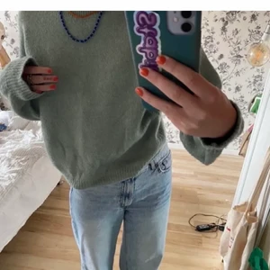 Stickad tröja - Superfin stickad tröja ifrån hm💚 sparsamt använd i storlek xs💟