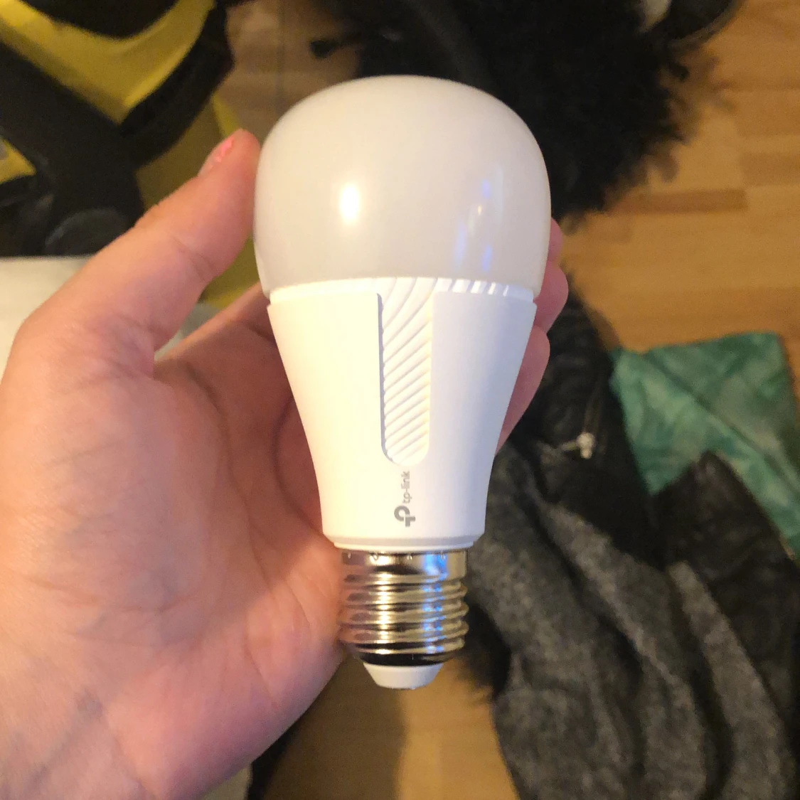 smart bulb - 90
