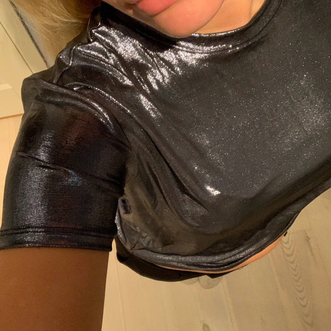 Glittrig tröja! - 90