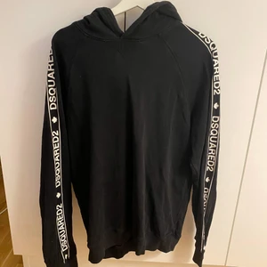 Dsquared Hoodie - 9/10 och storlek L
