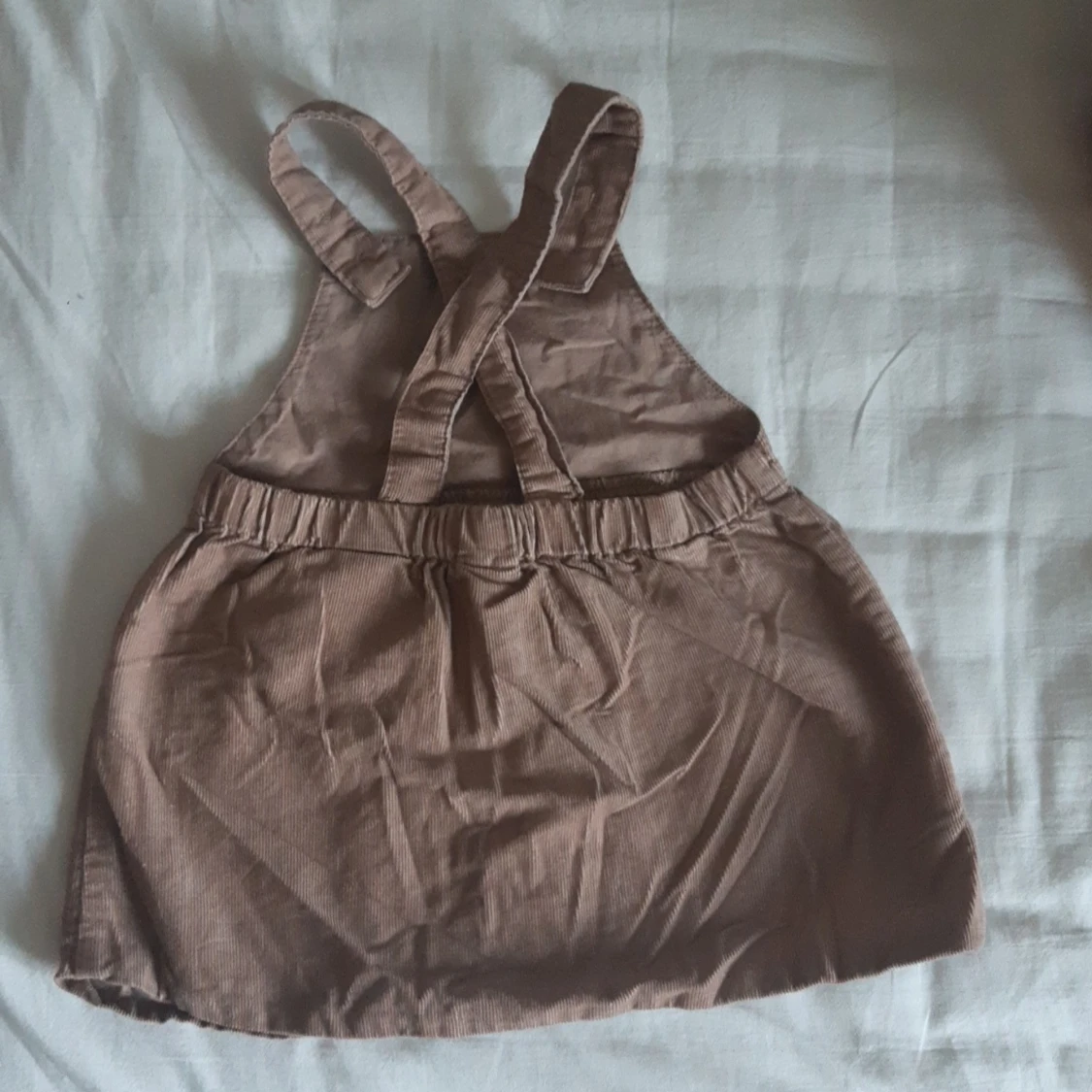 En hängselkjol ifrån H&M - 90