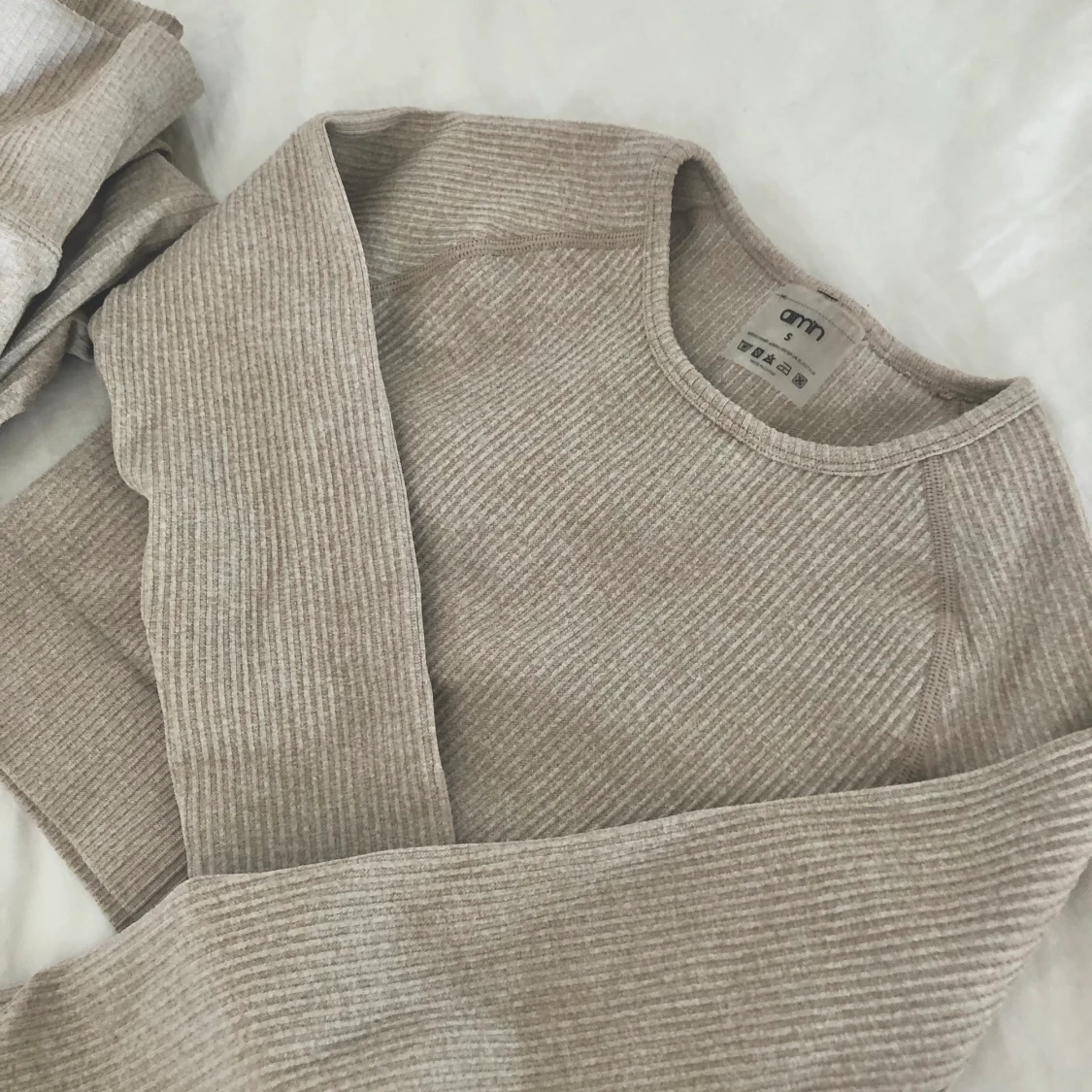 Ami’n Beige Ribbed Träningsset  - 90