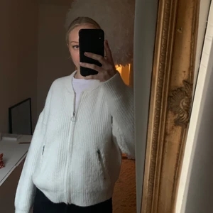 Zipper kofta - Kofta från nakd storlek xs i bra skick, lapp kvar 